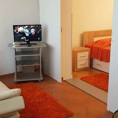 Clara 2 * بوريتش